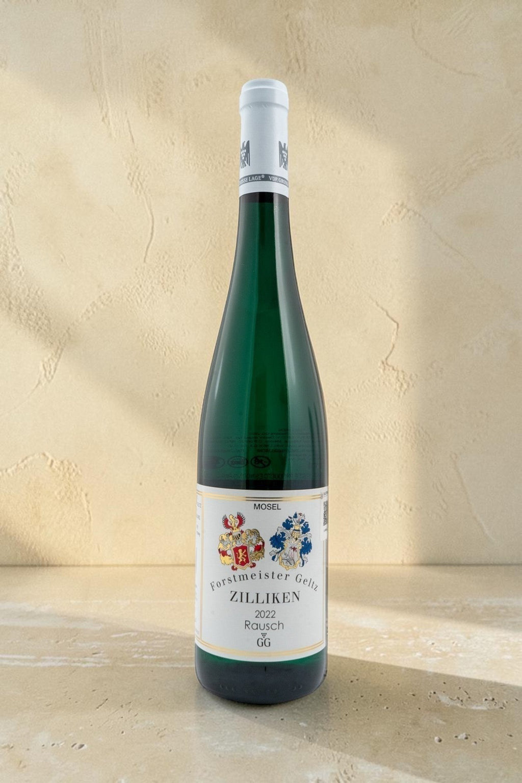 Botella de vino blanco Weingut Zilliken VB Saarburg Rausch Riesling GG de Wellnex sobre fondo neutro