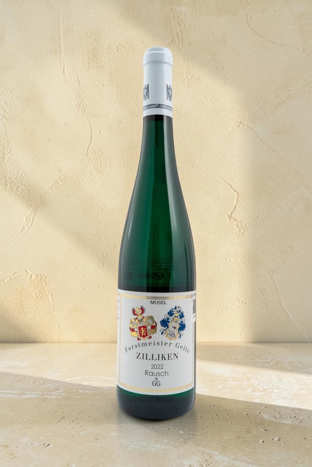 Botella de vino blanco Wellnex Weingut Zilliken Saarburg Rausch Riesling GG 2022 con etiqueta clásica y escudo